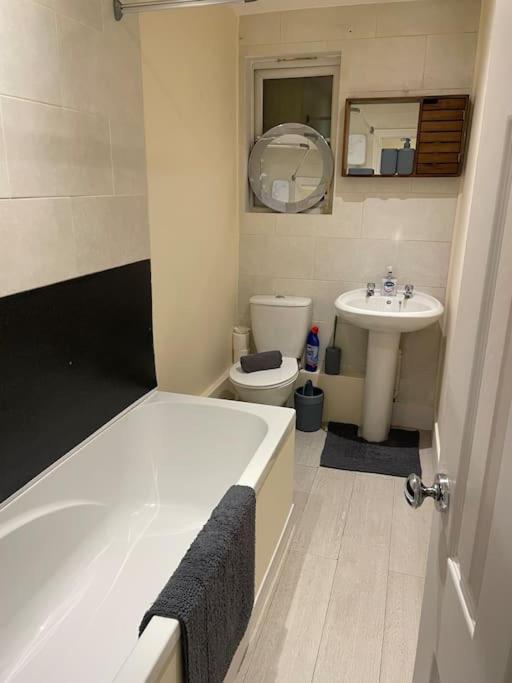 Apartmán Flat 3 Meadow View Cozy Getaway Hurst Exteriér fotografie
